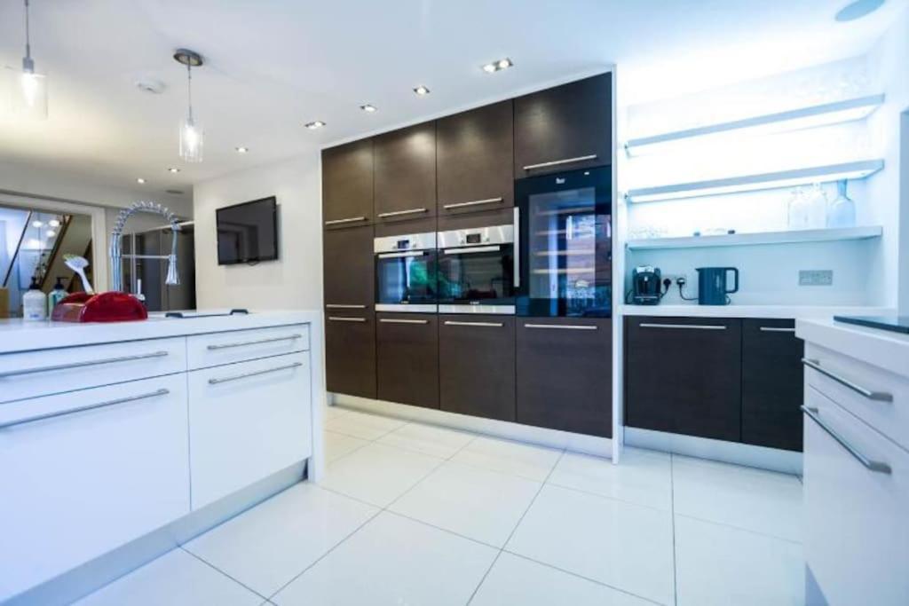 Edge14- Spacious, Stylish And Near The Beach! Ньюки Экстерьер фото
